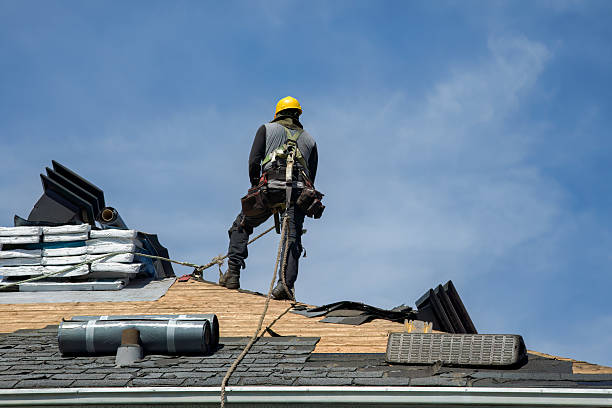 Professional Gutter Installation technician working in Avon, IL